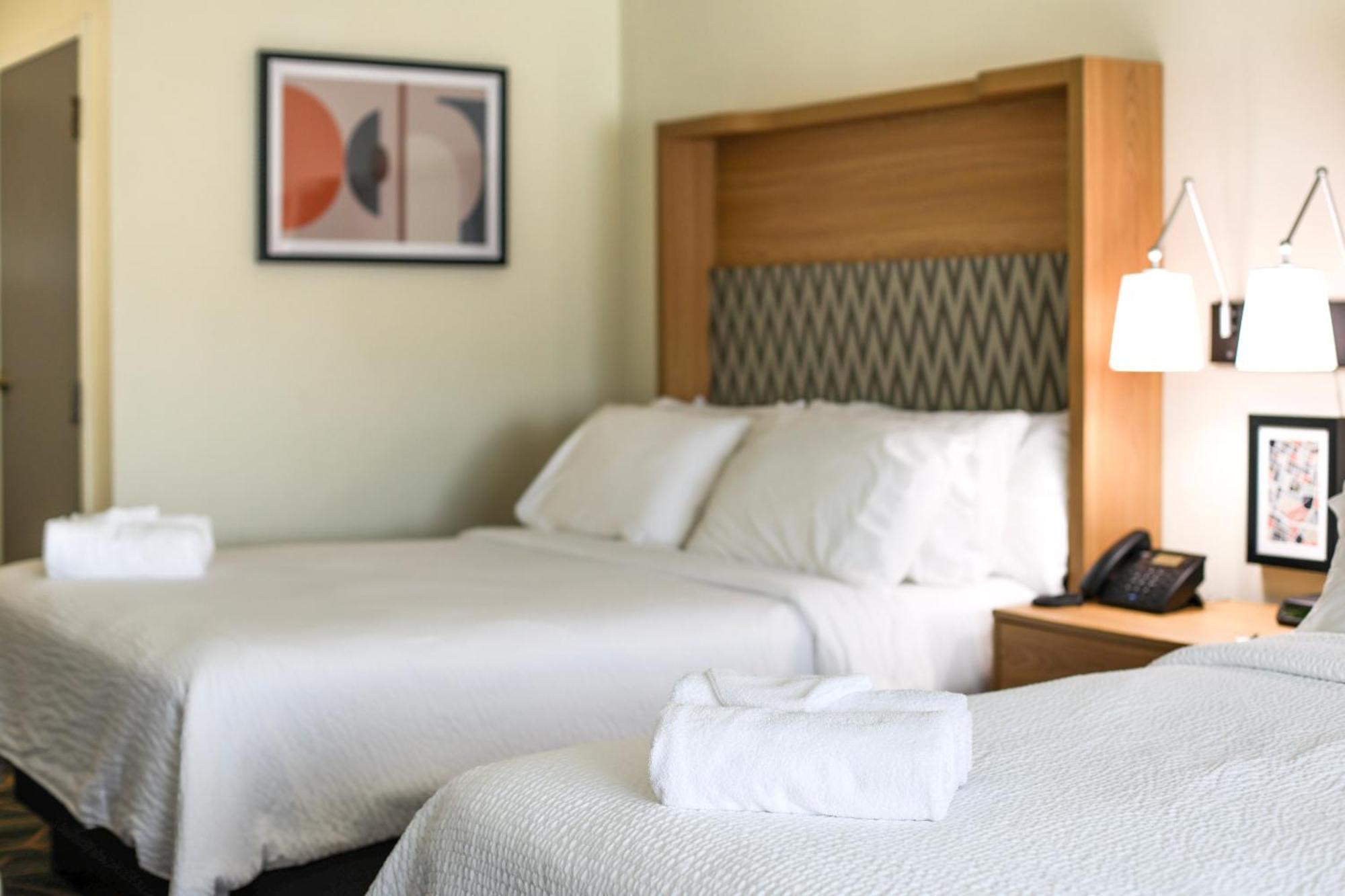 Holiday Inn Redding By Ihg Экстерьер фото