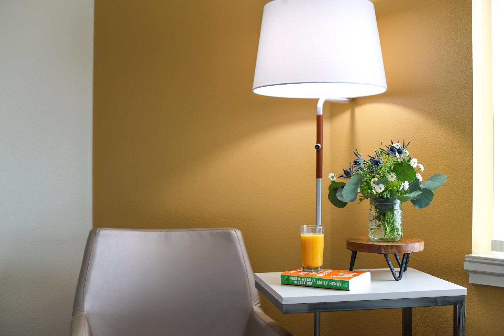 Holiday Inn Redding By Ihg Экстерьер фото