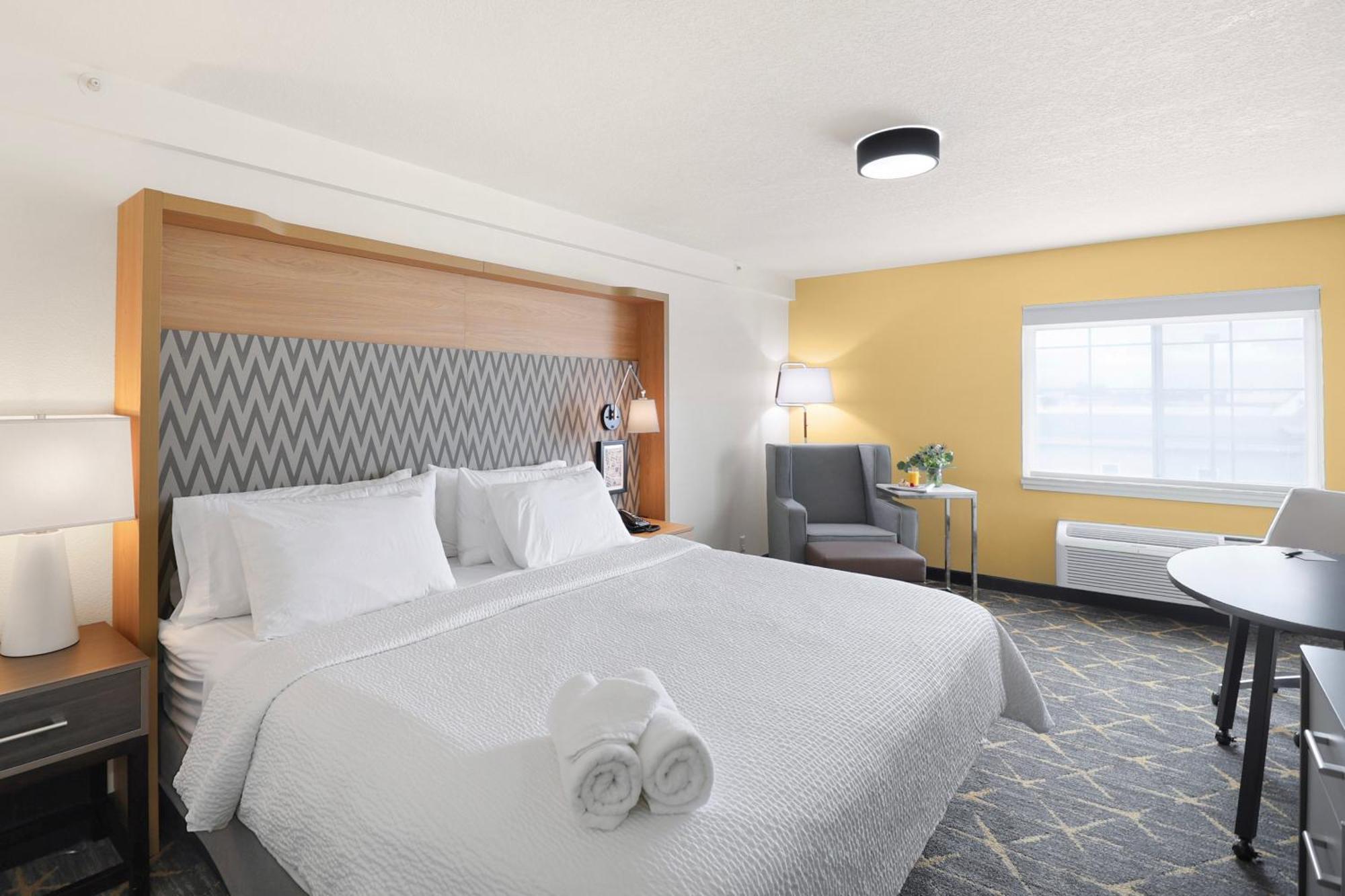 Holiday Inn Redding By Ihg Экстерьер фото