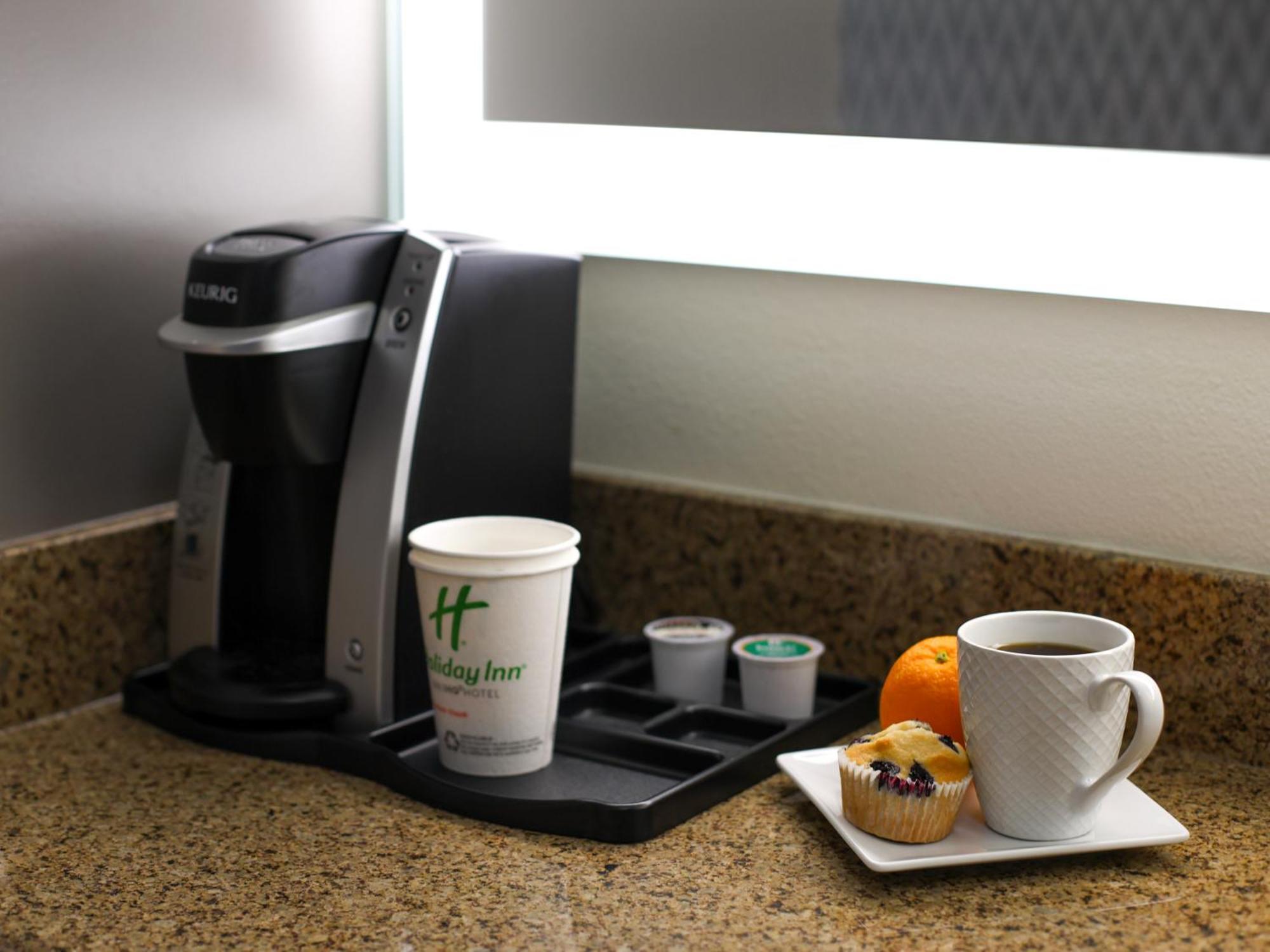 Holiday Inn Redding By Ihg Экстерьер фото