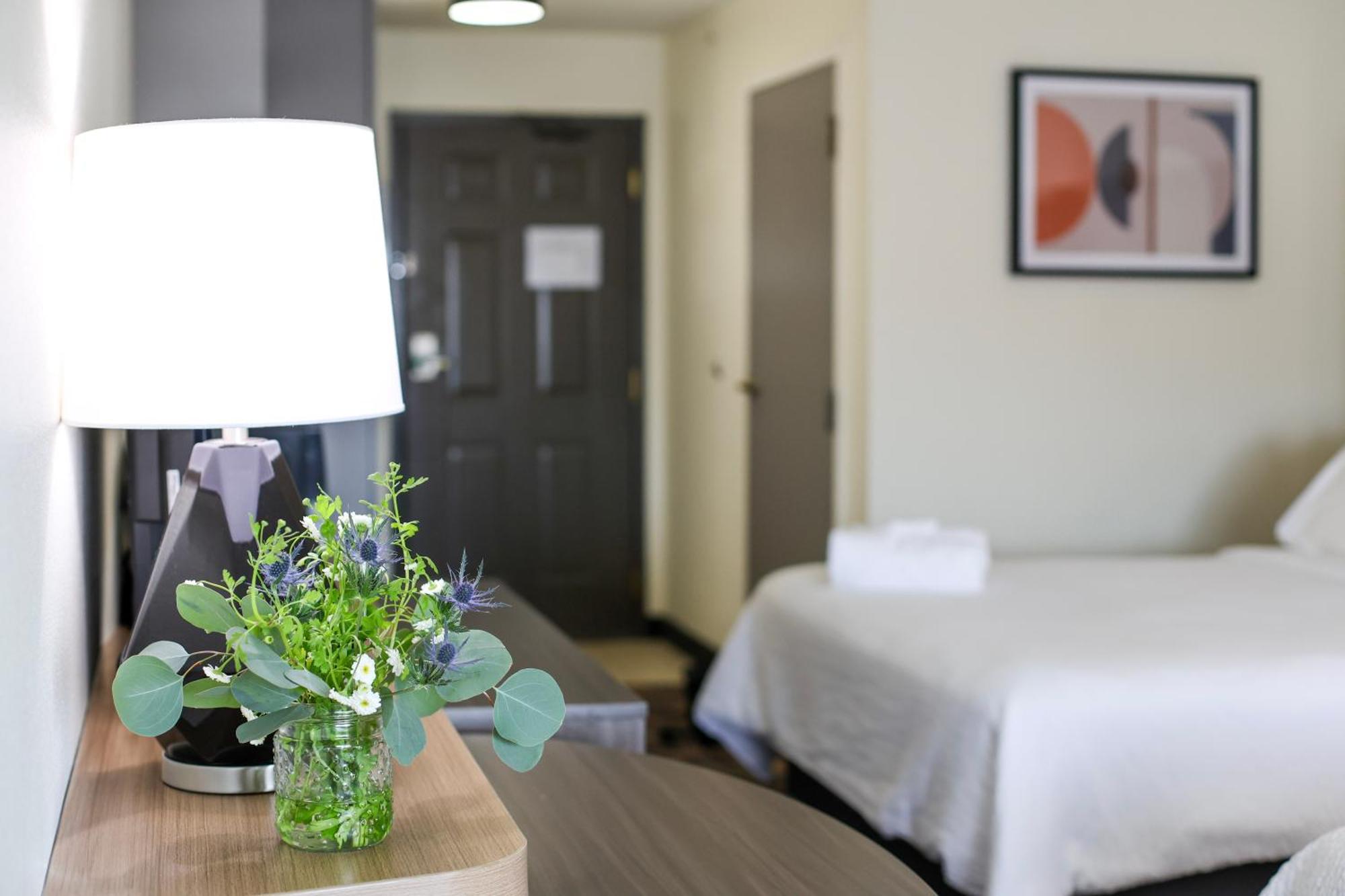 Holiday Inn Redding By Ihg Экстерьер фото